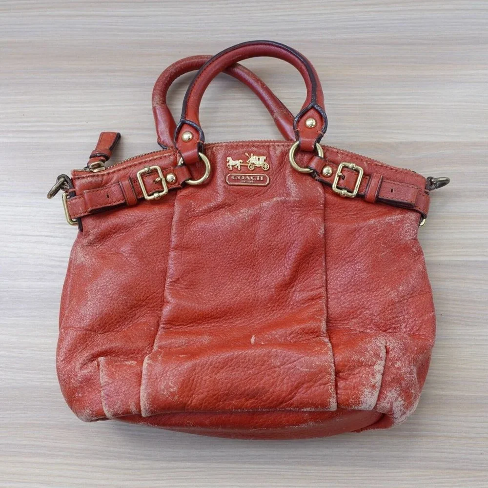 COACH Madison Bag Womens Red Leather Satchel Retro Indie Quiet Luxury M DEFECTS
